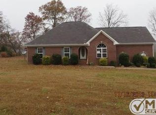 9797 Dogwood Dr, Bon Aqua, TN 37025