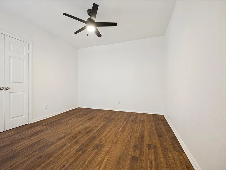 705 Harold St #2 — Photo 13