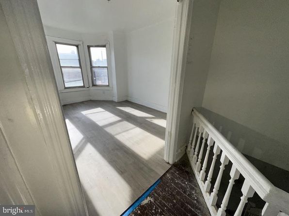 philadelphia-pennsylvania-10440532 picture