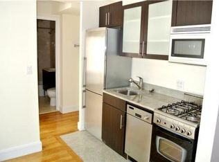 606 E 11th St, New York, NY 10009