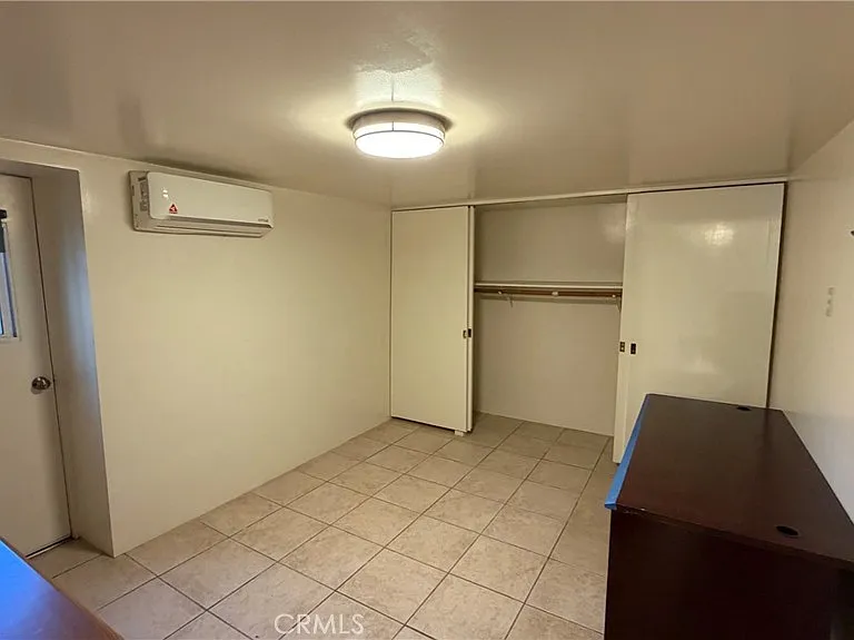8169 Blewett St — Photo 9
