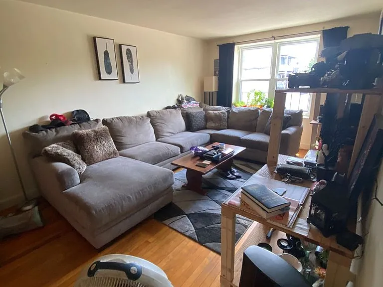 346 Union St — Photo 3