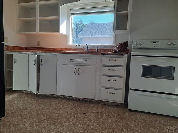4th image of 1606 E 11th St