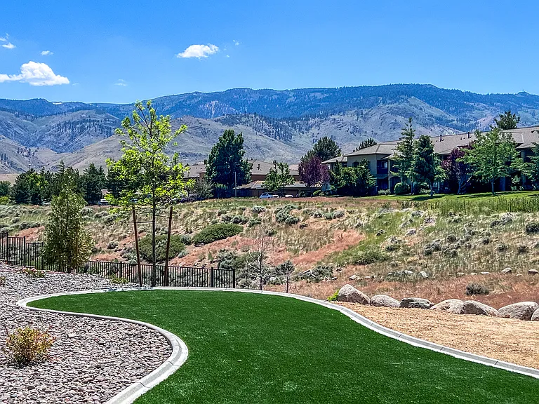 Canyon's Edge Apartments — Photo 20