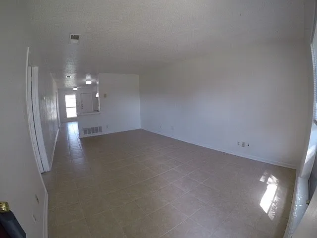 734 Hawn Cir — Photo 7
