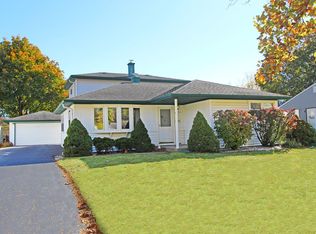 3404 Owl Dr, Rolling Meadows, IL 60008