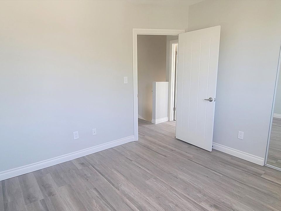 1st image of 6913 Vinevale Ave #2