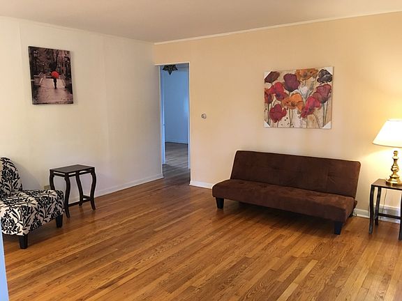 3rd image of 601 Division St