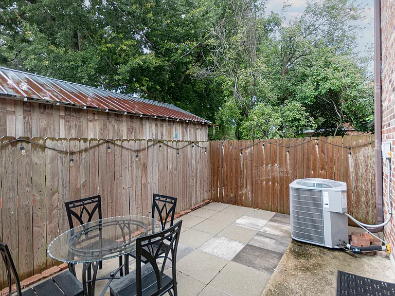 314 Rue Chartres — Photo 24