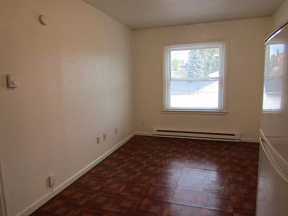 3rd image of 1307 Garfield St S APT 6