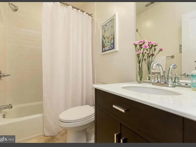 1531 Park Rd NW #5 — Photo 13