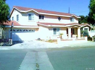 1601 N Oakmont Pl, Santa Ana, CA 92701