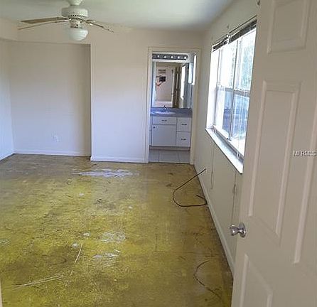 5th image of 22204 Olean Blvd