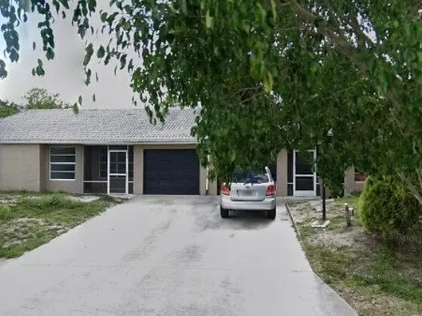 648/650 Creuset Ave S, Lehigh Acres, FL 33974