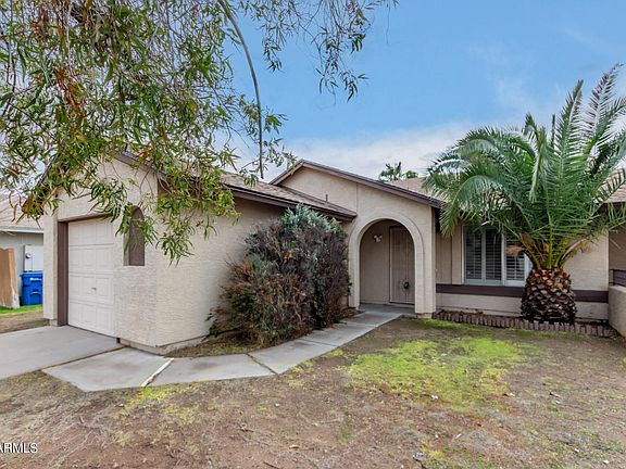 4th image of 1647 E BEVERLY Lane