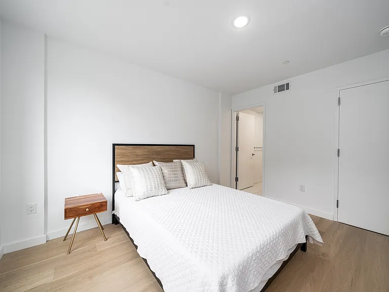 417 Jackson St #3 — Photo 13