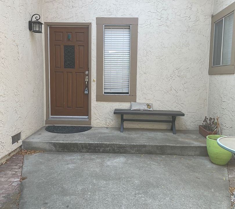 1st image of 730 W Main Ave