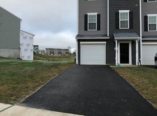 102 Holstein Dr #44, Hanover, PA 17331