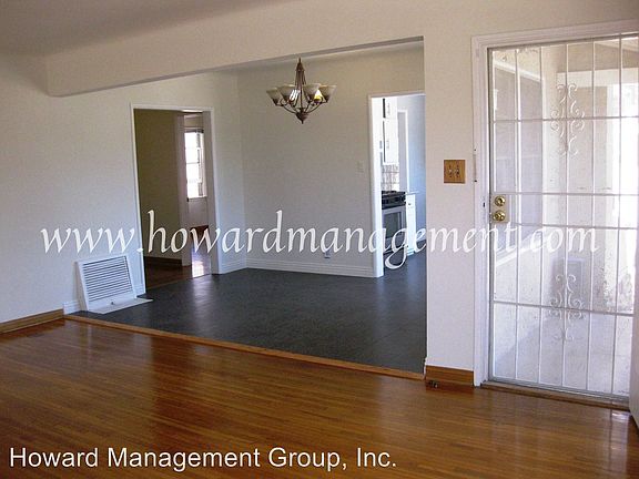 4th image of 521 E Fairview Blvd