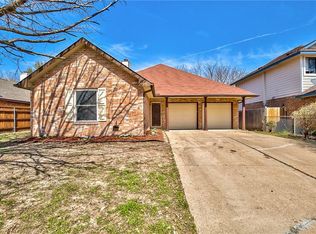109 Hardin Dr, Arlington, TX 76018
