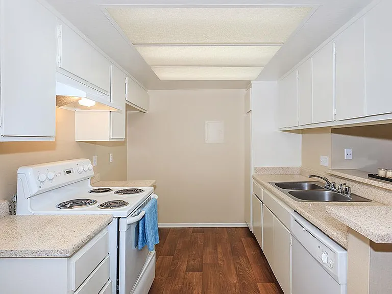 Park City Apartment Homes — Photo 21