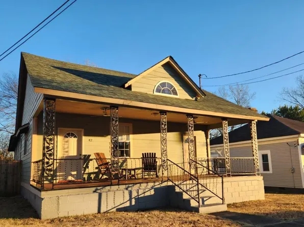 42 Poplar St, Porterdale, GA 30014