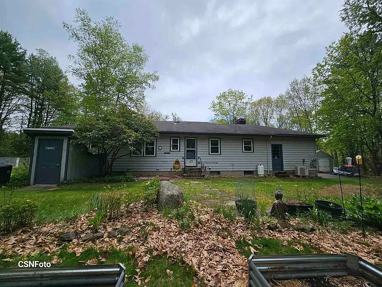 69 Piscataqua Rd — Photo 5