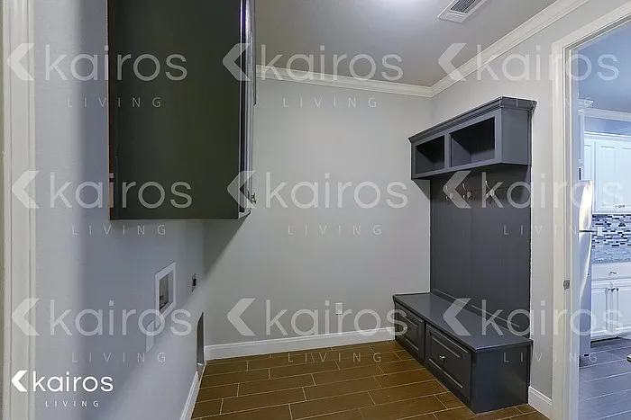 7308 Mosley St — Photo 19