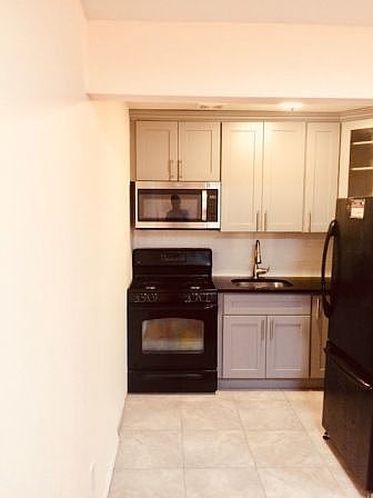 1st image of 19211 Jamaica Ave #2