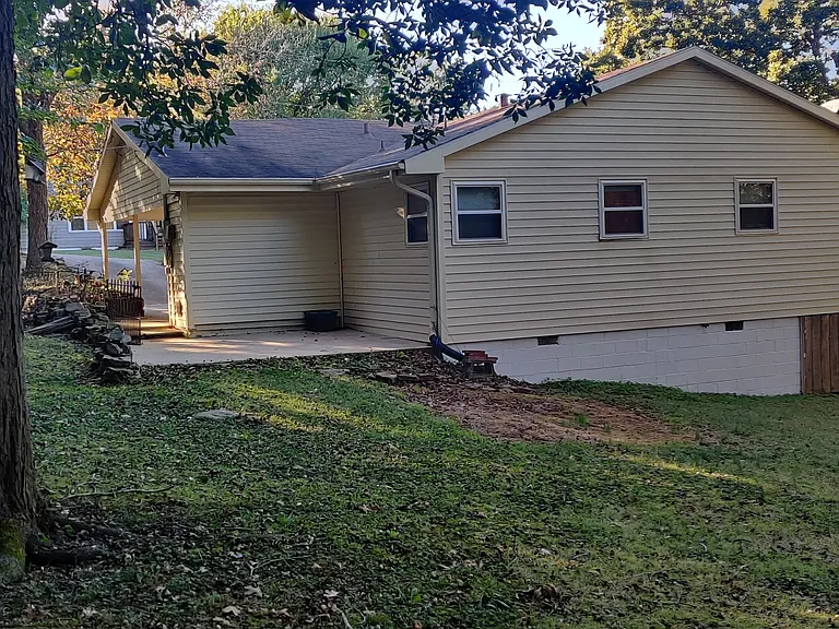 1350 N Kings Dr — Photo 21