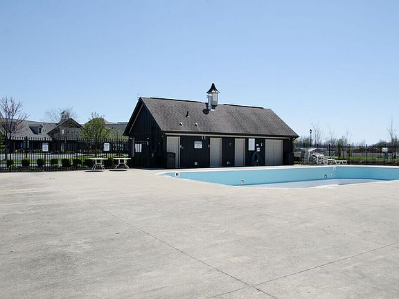 4th image of 7090 Quarterhorse Ct