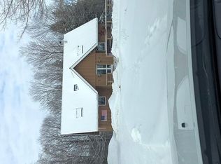 8 Deer Path Ln, Ludlow, VT 05149