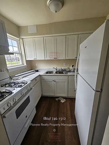 2021 Fairfield Ave Photo 1