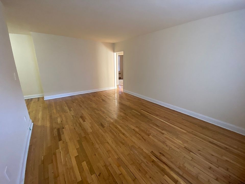 1st image of 143-09 Barclay Ave #11