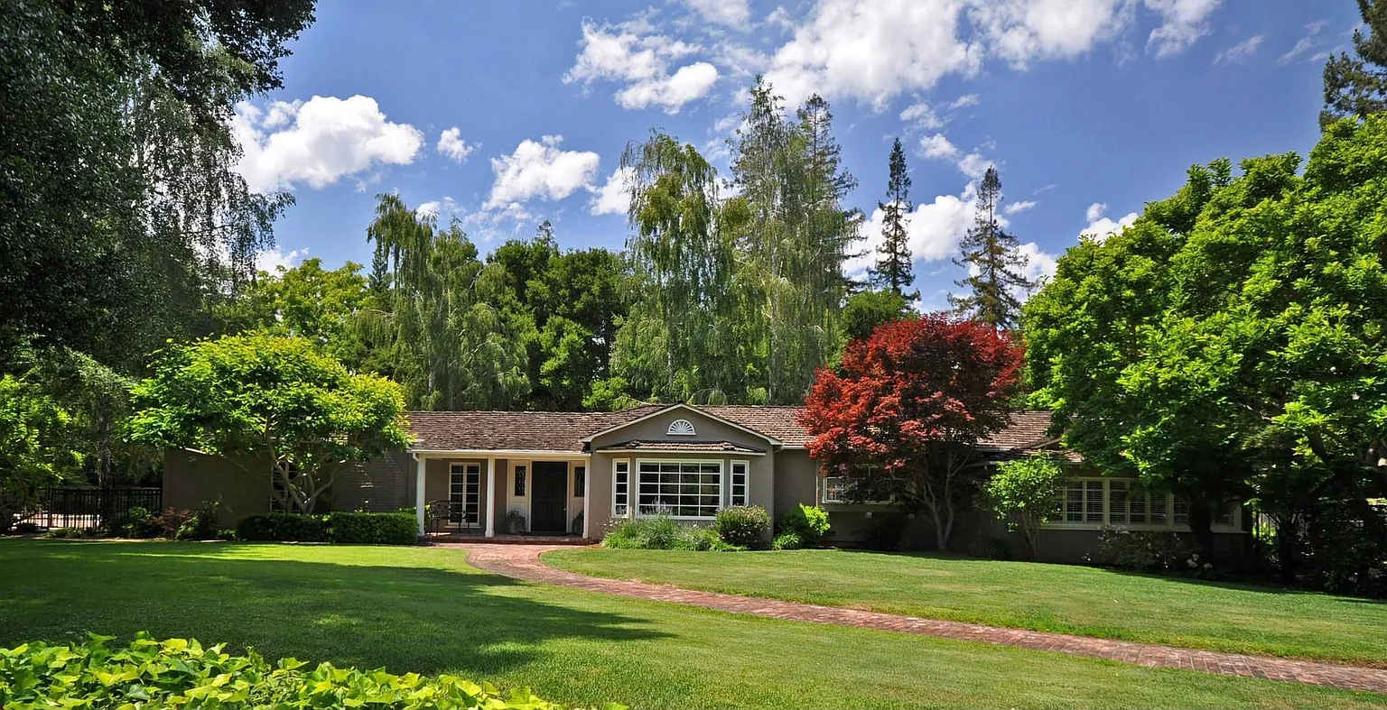 124 Patricia Dr photo 1