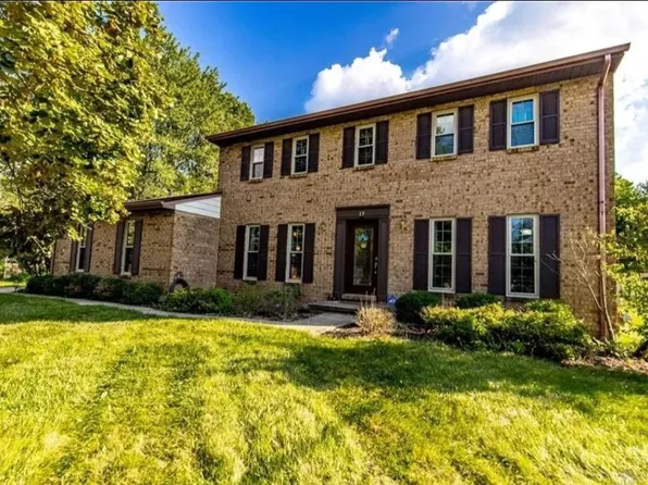 17 Heatherwood Ct, Monroe, OH 45050