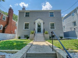 2818 18th St NE, Washington, DC 20018