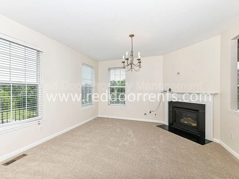 13340 Golden Gate Dr E — Photo 9