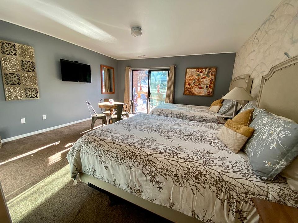 1st image of 50 Shadow Ridge Rd #101