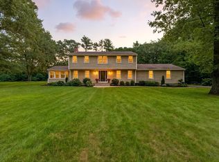 23 Hickory Ridge Rd, Rehoboth, MA 02769