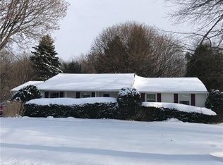 1892 Nine Mile Point Rd, Penfield, NY 14526