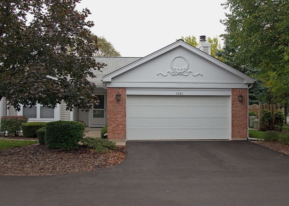 1st image of 1051 Creekside Dr