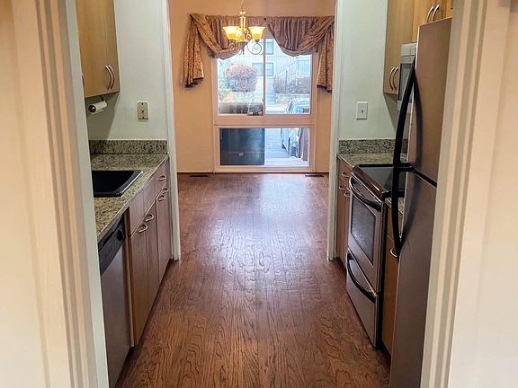 5th image of 3026 Sugar Ln