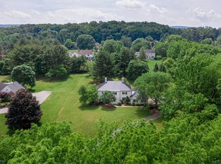 3660 Briarwood Ln, Allentown, PA 18103