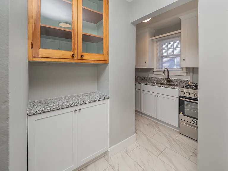 627 S Rose St #2 — Photo 5