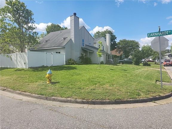 3rd image of 1700 Bivens St