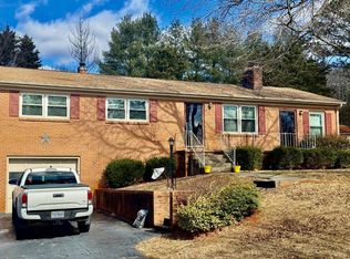 7143 Gladys Rd, Altavista, VA 24517