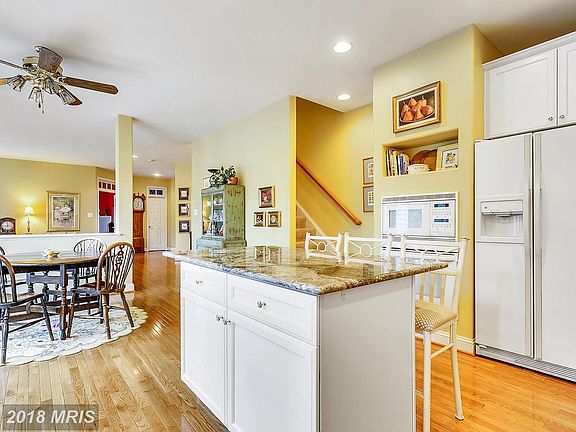 3rd image of 10940 Keys Ct