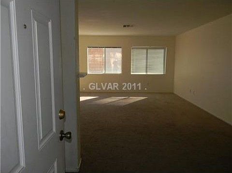 1st image of 1829 W Hammer Ln