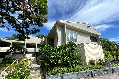 610 Windrush Bay Dr #226 Photo 1